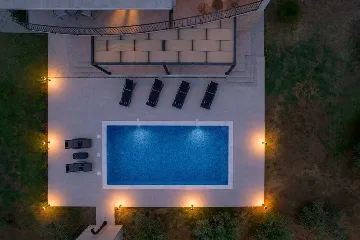 4-Bedroom Villa with Heated Pool in Murvica