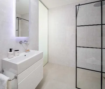 3-Bedroom Villa with Pool and Sea View in Zaostrog