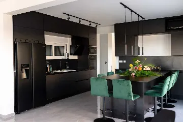 4-Bedroom Villa in Marina with Heated Pool