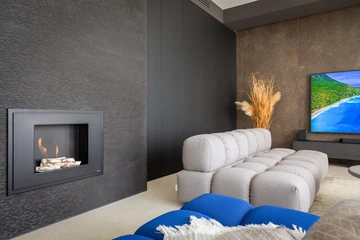 4-Bedroom Villa with Private Pool in Turanj