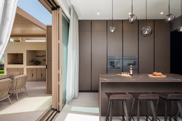 4-Bedroom Villa with Private Pool in Turanj