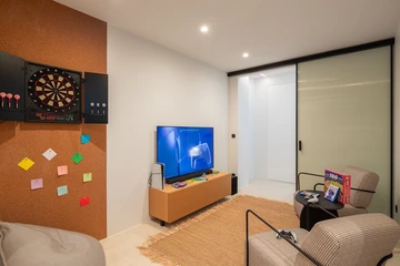 4-Bedroom Villa with Private Pool in Turanj