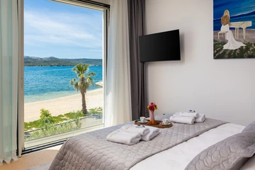 4-Bedroom Villa with Private Pool in Turanj