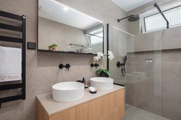 4-Bedroom Villa with Private Pool in Turanj