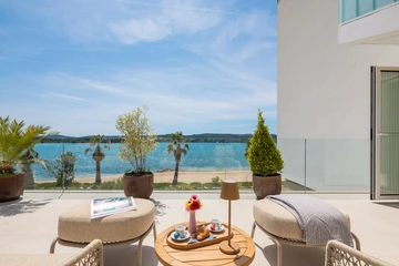 4-Bedroom Villa with Private Pool in Turanj