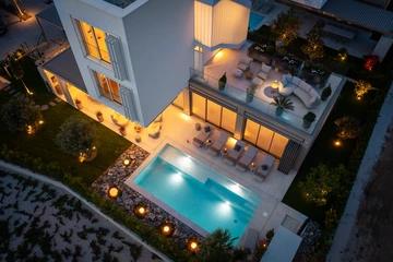 4-Bedroom Villa with Private Pool in Turanj