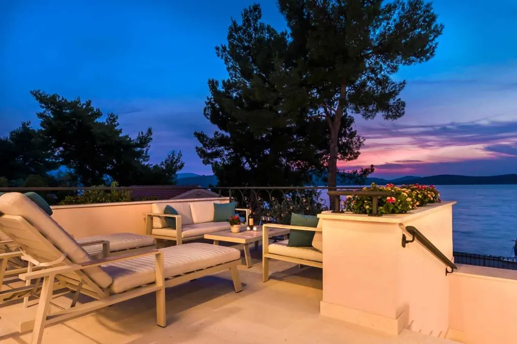 Beachfront Villa with Sea View in Žaborić