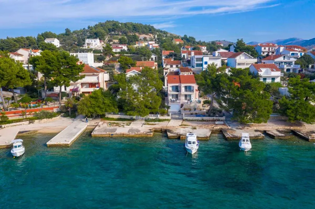 Beachfront Villa with Sea View in Žaborić