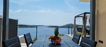 2-Bedroom Villa with Private Pool in Blato