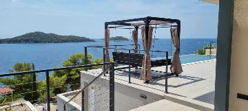 2-Bedroom Villa with Private Pool in Blato