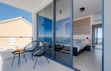 2-Bedroom Villa with Private Pool in Blato