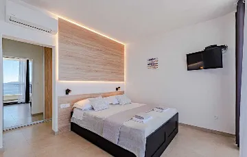 2-Bedroom Villa with Private Pool in Blato