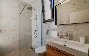 2-Bedroom Villa with Private Pool in Blato