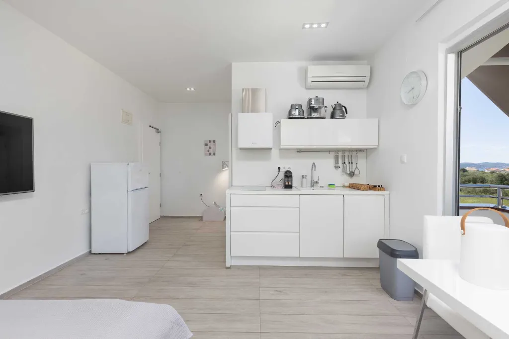 Villa in Bibinje for 12 Guests with Heated Pool