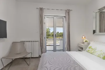 Villa in Bibinje for 12 Guests with Heated Pool