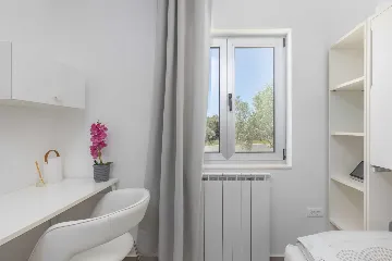 Villa in Bibinje for 12 Guests with Heated Pool