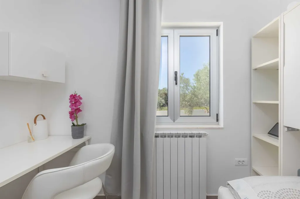 Villa in Bibinje for 12 Guests with Heated Pool