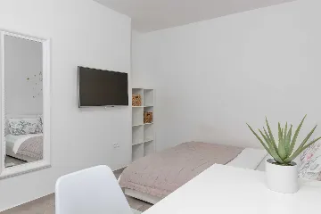 Villa in Bibinje for 12 Guests with Heated Pool