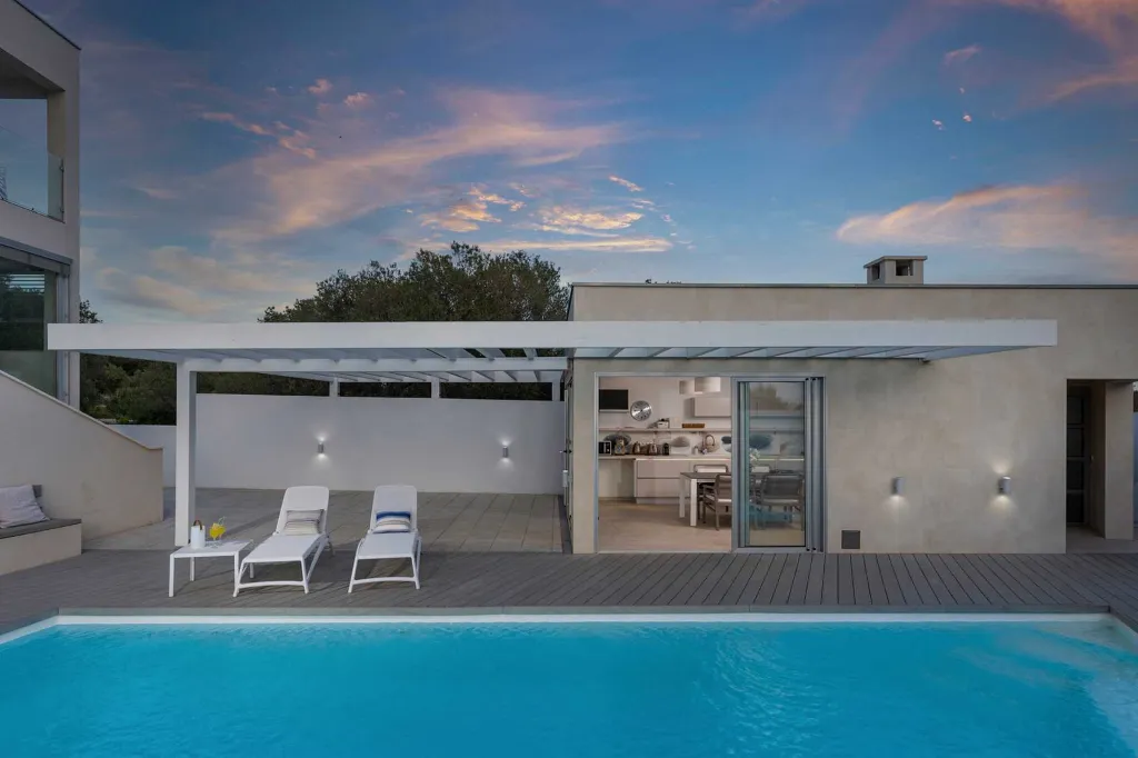 Villa in Bibinje for 12 Guests with Heated Pool