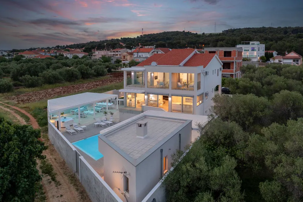 Villa in Bibinje for 12 Guests with Heated Pool
