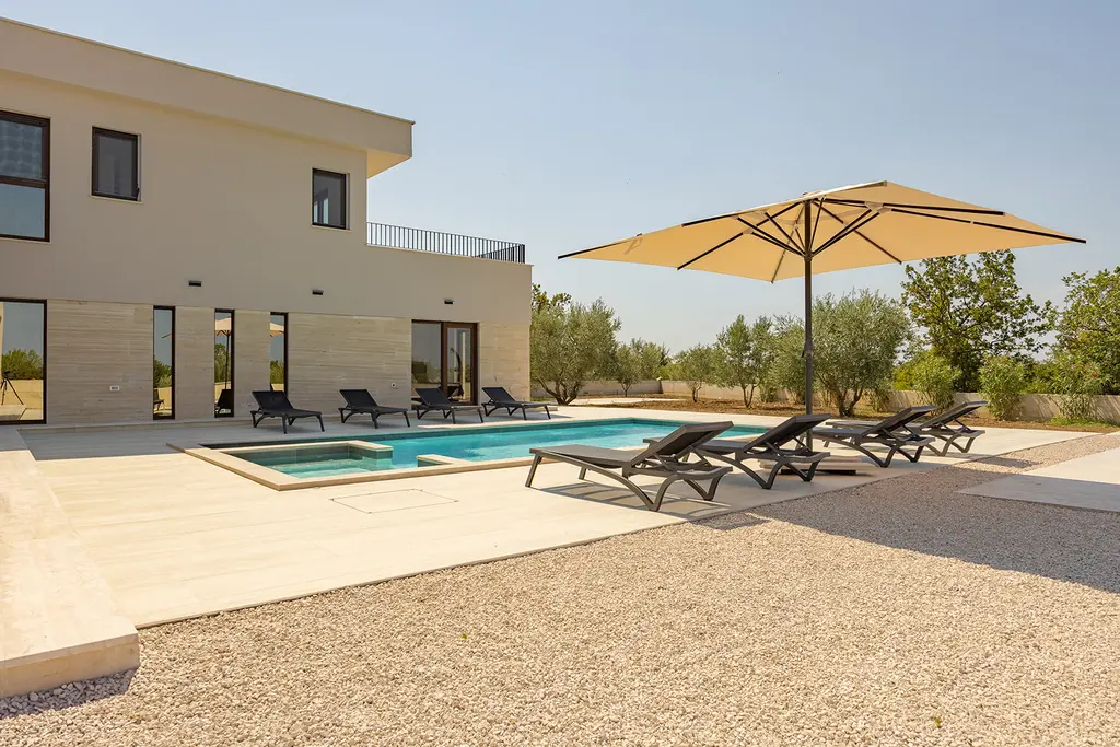 Family Villa in Poličnik for 8 to 10 Guests