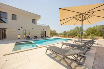 Family Villa in Poličnik for 8 to 10 Guests