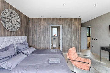 4-Bedroom Villa with Heated Pool in Višnjan