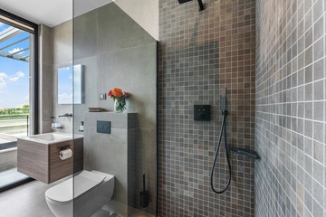 4-Bedroom Villa with Heated Pool in Višnjan