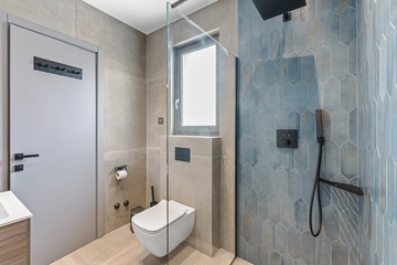 4-Bedroom Villa with Heated Pool in Višnjan