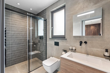 4-Bedroom Villa with Heated Pool in Višnjan