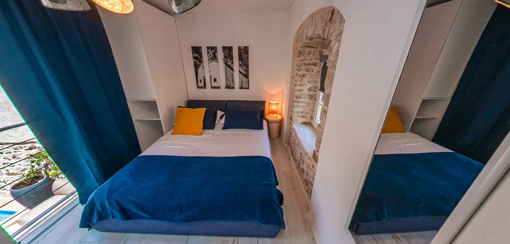 Heated Pool Villa with Privacy in Murter