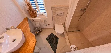 Heated Pool Villa with Privacy in Murter