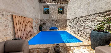 Heated Pool Villa with Privacy in Murter