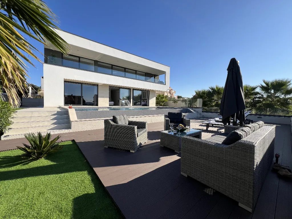 Sv. Filip i Jakov Villa with Infinity Pool and Sea View