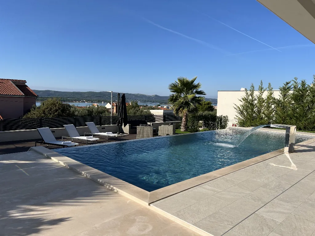 Sv. Filip i Jakov Villa with Infinity Pool and Sea View