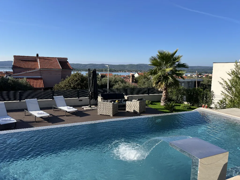 Sv. Filip i Jakov Villa with Infinity Pool and Sea View