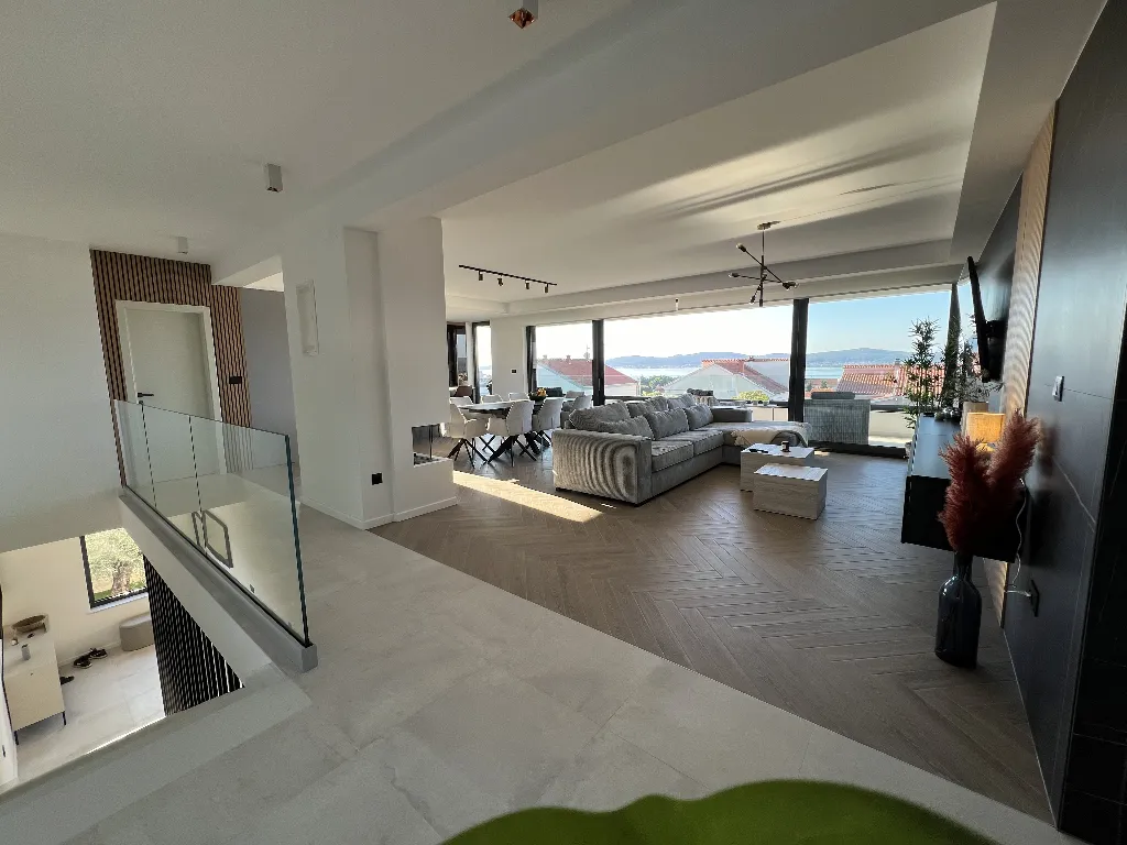 Sv. Filip i Jakov Villa with Infinity Pool and Sea View