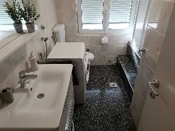 Apartment with Balcony and Sea View in Bibinje