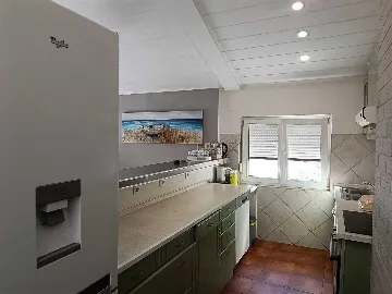 Apartment with Balcony and Sea View in Bibinje