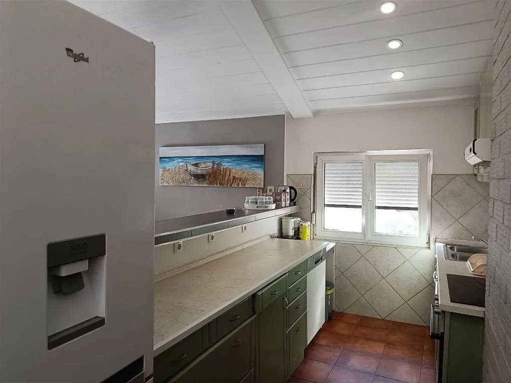 Apartment with Balcony and Sea View in Bibinje
