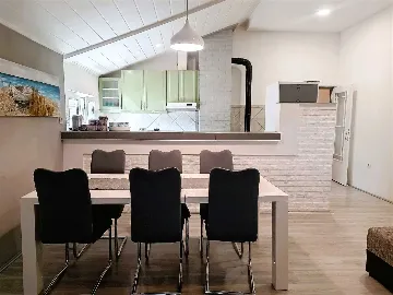 Apartment with Balcony and Sea View in Bibinje