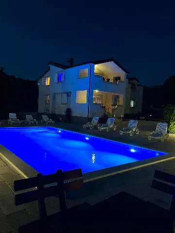 Family Villa with Private Pool in Cista Provo