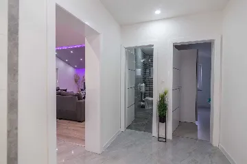 Family Villa with Private Pool in Cista Provo