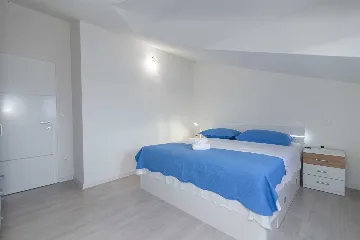 Family Villa with Private Pool in Cista Provo