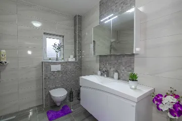 Family Villa with Private Pool in Cista Provo