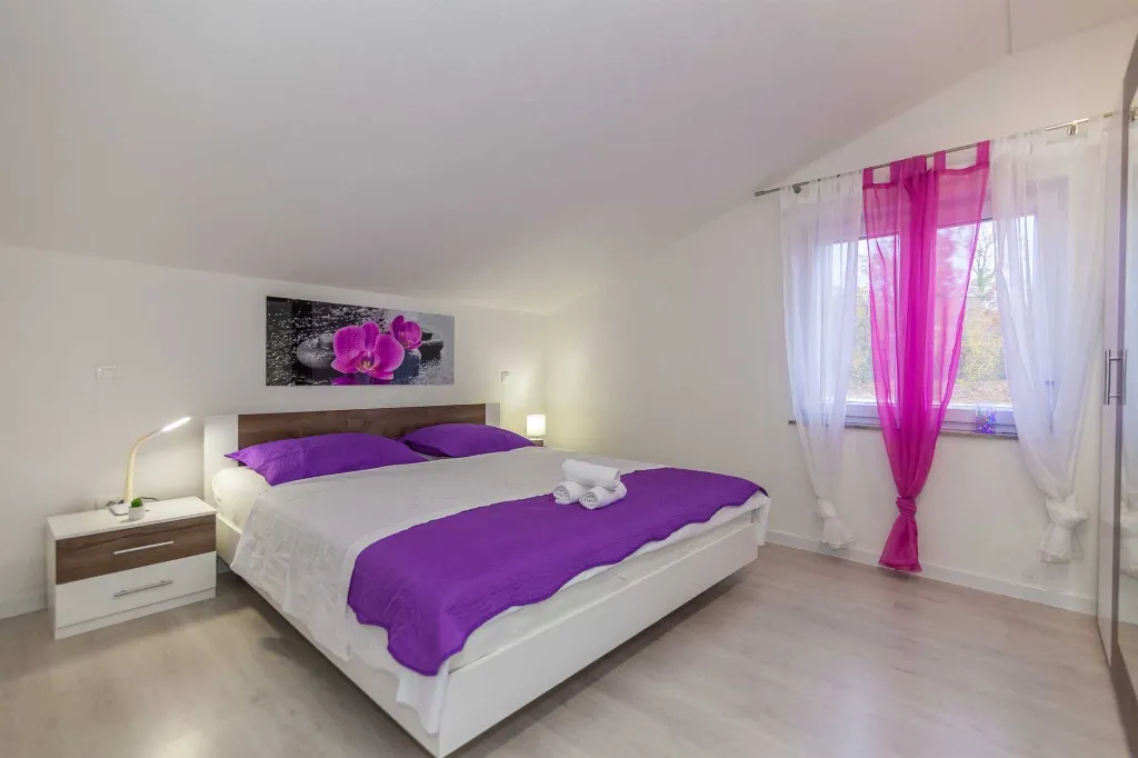 Family Villa with Private Pool in Cista Provo