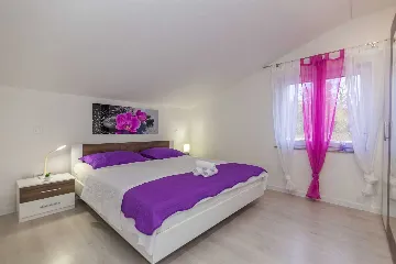 Family Villa with Private Pool in Cista Provo