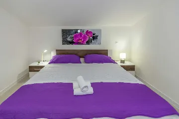 Family Villa with Private Pool in Cista Provo