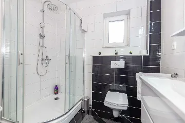 Family Villa with Private Pool in Cista Provo