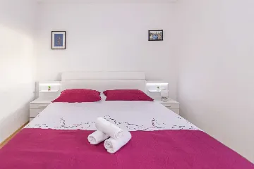 Family Villa with Private Pool in Cista Provo